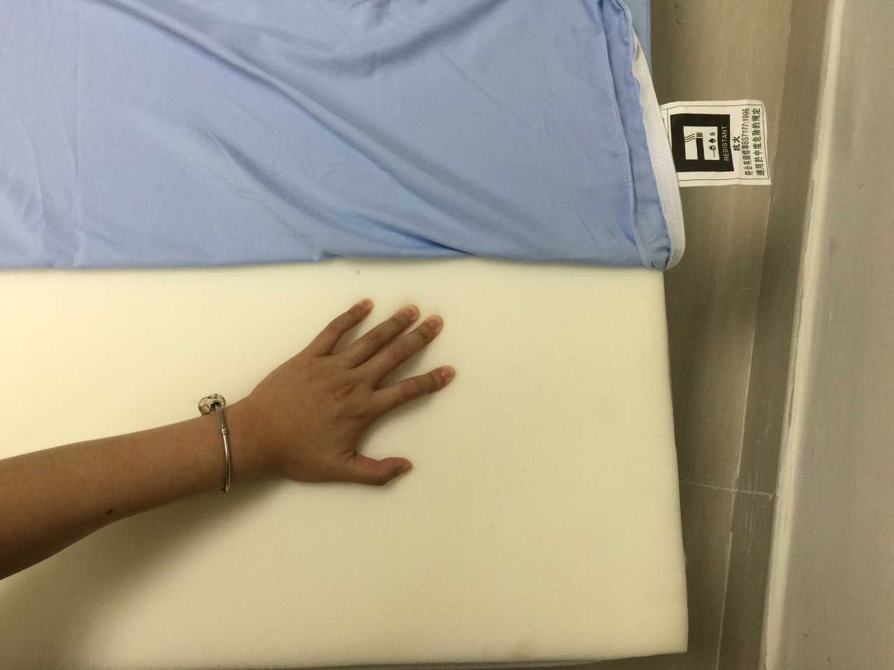 雅閣健康防火床褥 (防火)